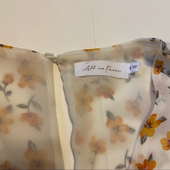 NWOT All In Favor Blouse - Picture 4 of 4